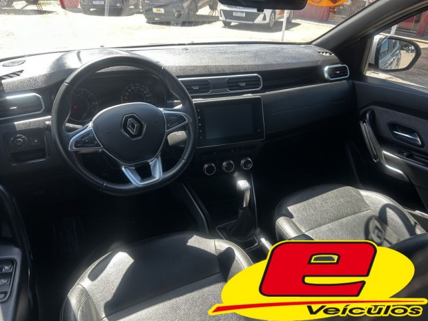 DUSTER ICONIC 1.6 CVT