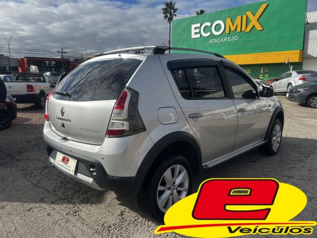 SANDERO STEPWAY 1.6